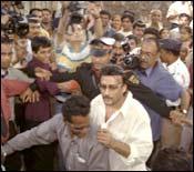 Jackie Shroff flees from the scene