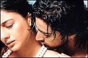 Tabu, Kunal Kapoor in Meenaxi