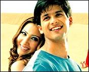 Kim Sharma and Shahid Kapoor in Fida