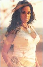 Sameera Reddy in Musafir