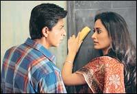 Shah Rukh Khan and Gayatri Joshi in Swades