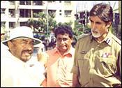 Govind Nihalani with Amitabh Bachchan on the sets of Dev