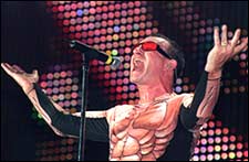 U2's Bono unleashes a yell