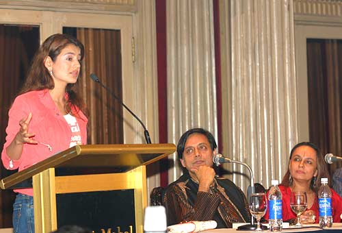 Amisha Patel, Shashi Tharoor, and Soni Razdan