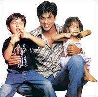 Shah Rukh Khan with Aryan and Suhani