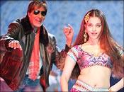 Amitabh Bachchan and Aishwarya Rai in Kajra re