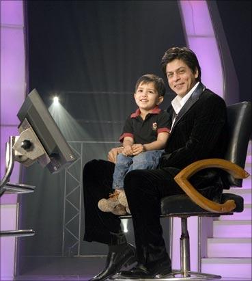 Shrey Bawa and Shah Rukh Khan on the sets of the new Kaun Banega Crorepati