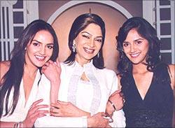 Esha Deol, Simi Garewal and Ahana Deol