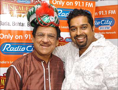 Ustad Ghulam Ali with Shankar Mahadevan