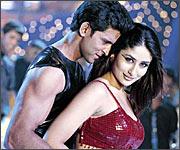 Hrithik Roshan and Kareena Kapoor in Kabhi Khushi Kabhie Gham