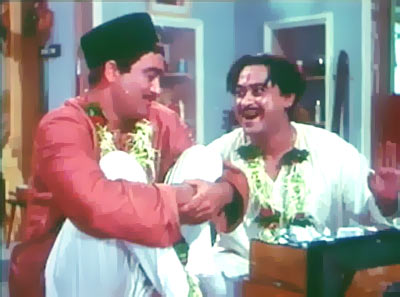 A scene from Padosan