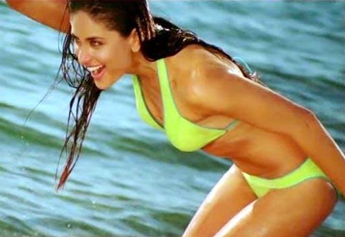 hot wallpapers of bollywood actress in bikini