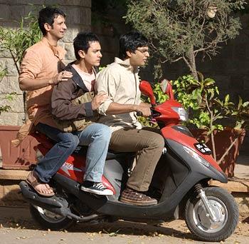 A still from 3 Idiots