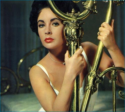 Elizabeth Taylor in a scene from Cat On A Hot Tin Roof