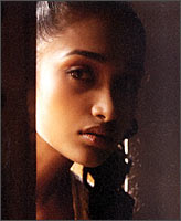 Jiah Khan in a scene from Ghajini