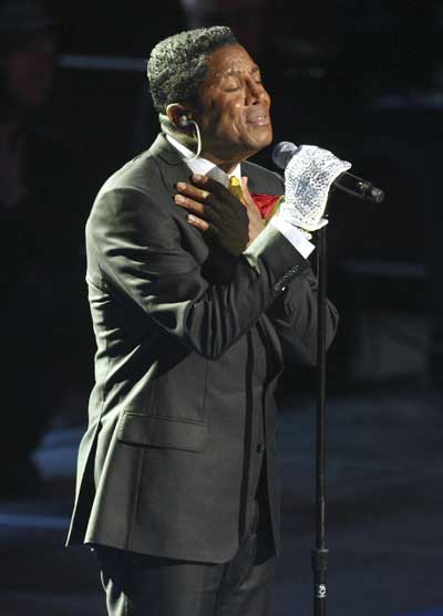 Singer Jermaine Jackson performs at Michael Jackson's public memorial service held at Staples Center
