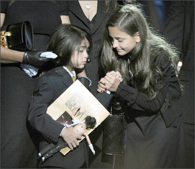 Paris Katherine holds her younger brother Prince Michael Jackson II