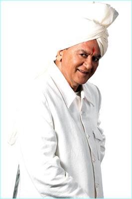 Sunil Dutt in a scene from Munnabhai MBBS