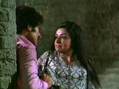 A scene from <I>Seeta Aur Geeta</I>