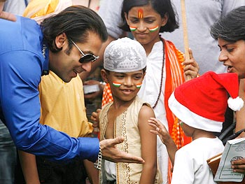 Salman Khan interacts with kids