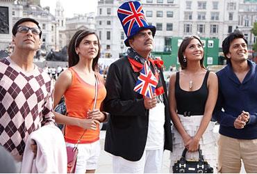 A scene from Housefull