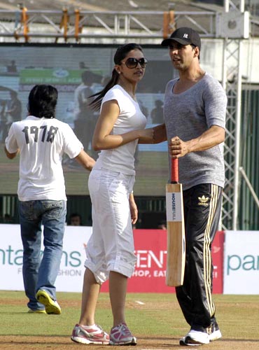 Deepika Padukone and Akshay Kumar