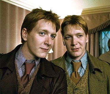 Oliver and James Phelps as the Weasley twins