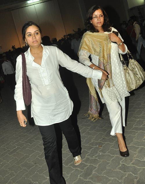 Padmini Kolhapure, Zeenat Aman