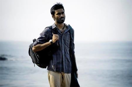 A scene from Mayakkam Enna