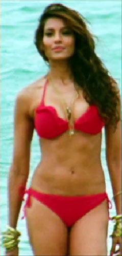 Bipasha Basu in Players