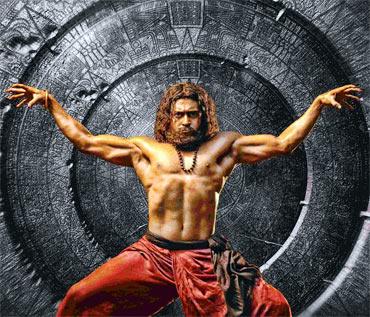 A still from 7 Aum Arivu