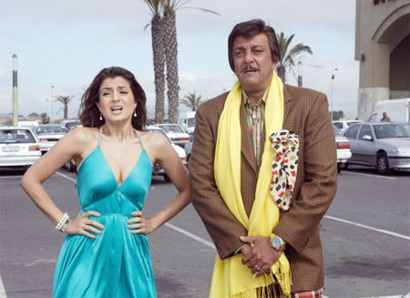 Ameesha Patel and Sanjay Dutt in Chatur Singh Two Star