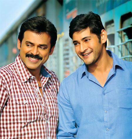 Venkatesh and Mahesh Babu in Seethamma Vakitlo Sirimalle Chettu 