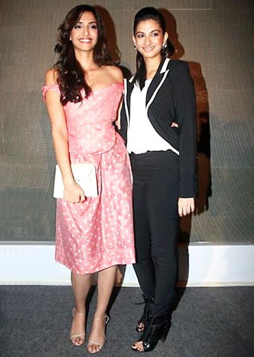 Sonam and Rhea Kapoor