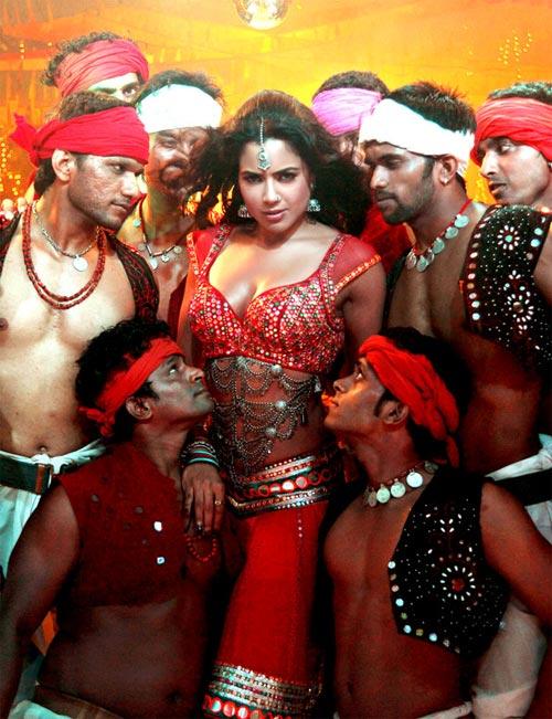 Sameera Reddy in Chakravyuh