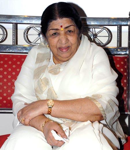 'All is well,' Lata Mangeshkar assures fans - Rediff.com Movies