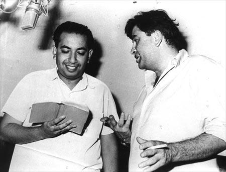 Mahendra Kapoor with Raj Kapoor