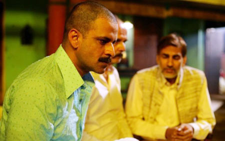 Manoj Bajpayee as Sardar Khan in Gangs Of Wasseypur