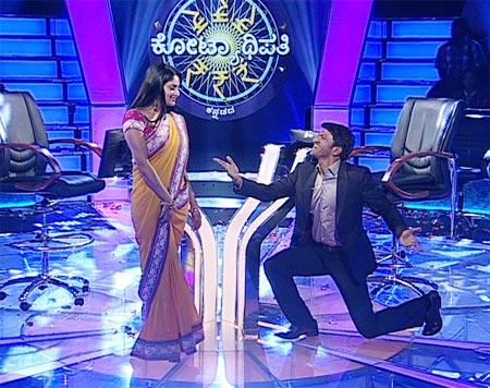 Ramya and Puneeth on the sets of Kannadada Kotiyadhipati