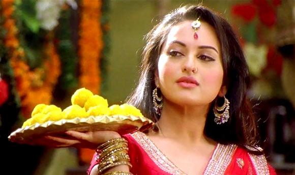 Sonakshi Sinha in Rowdy Rathore