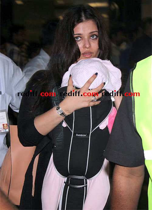 Aishwarya Rai Bachchan with daughter Aaradhya