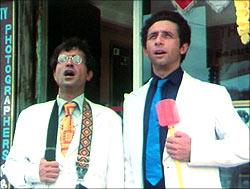 Ravi Baswani and Naseeruddin Shah in Jaane Bhi Do Yaaron