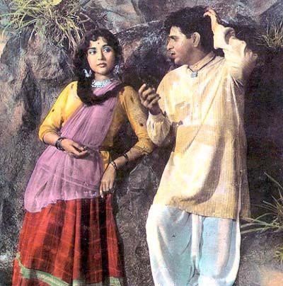 Vyjayantimala and Dilip Kumar in Ganga Jamuna