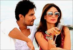 Randeep Hooda and Kareena Kapoor in Heroine