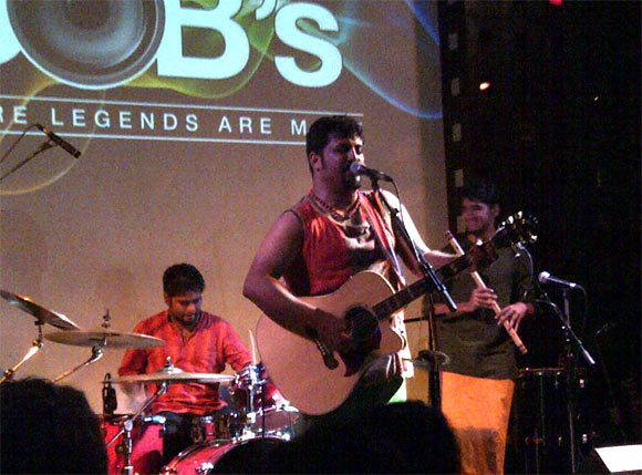 Raghu Dixit performing in New York 