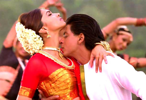 Chennai Express Movie Review Rediff Movie Review Chennai Express Starts Off Well But Turns