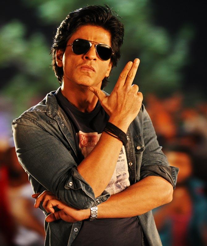 chennai-express-entertains-only-when-srk-makes-you-laugh-rediff