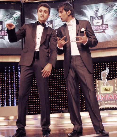 Imran Khan and Ranbir Kapoor hosting the 54th Filmfare awards