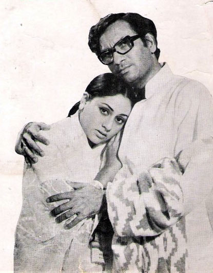 Jaya Bachchan and Vijay Anand in Kora Kagaz