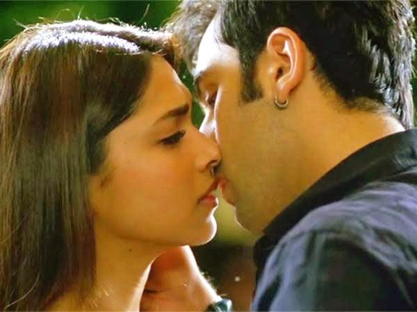 Ranbir Kapoor and Deepika Padukone in Yeh Jawaani Hai Deewani